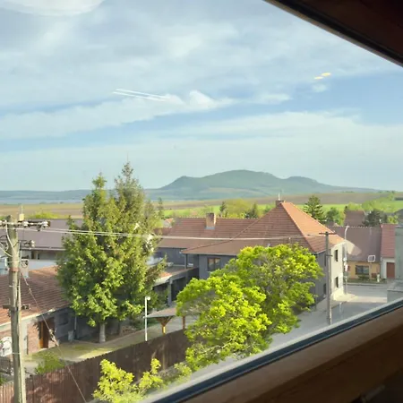 S Výhledem Na Pálavu * Popice